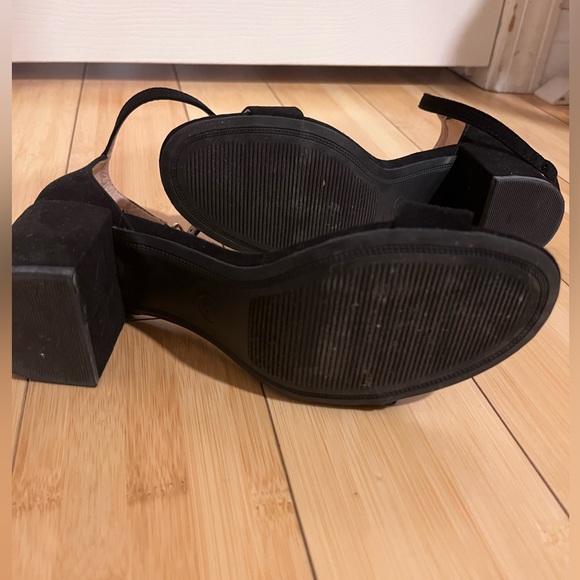 A New Day Heels - Picture 2 of 2